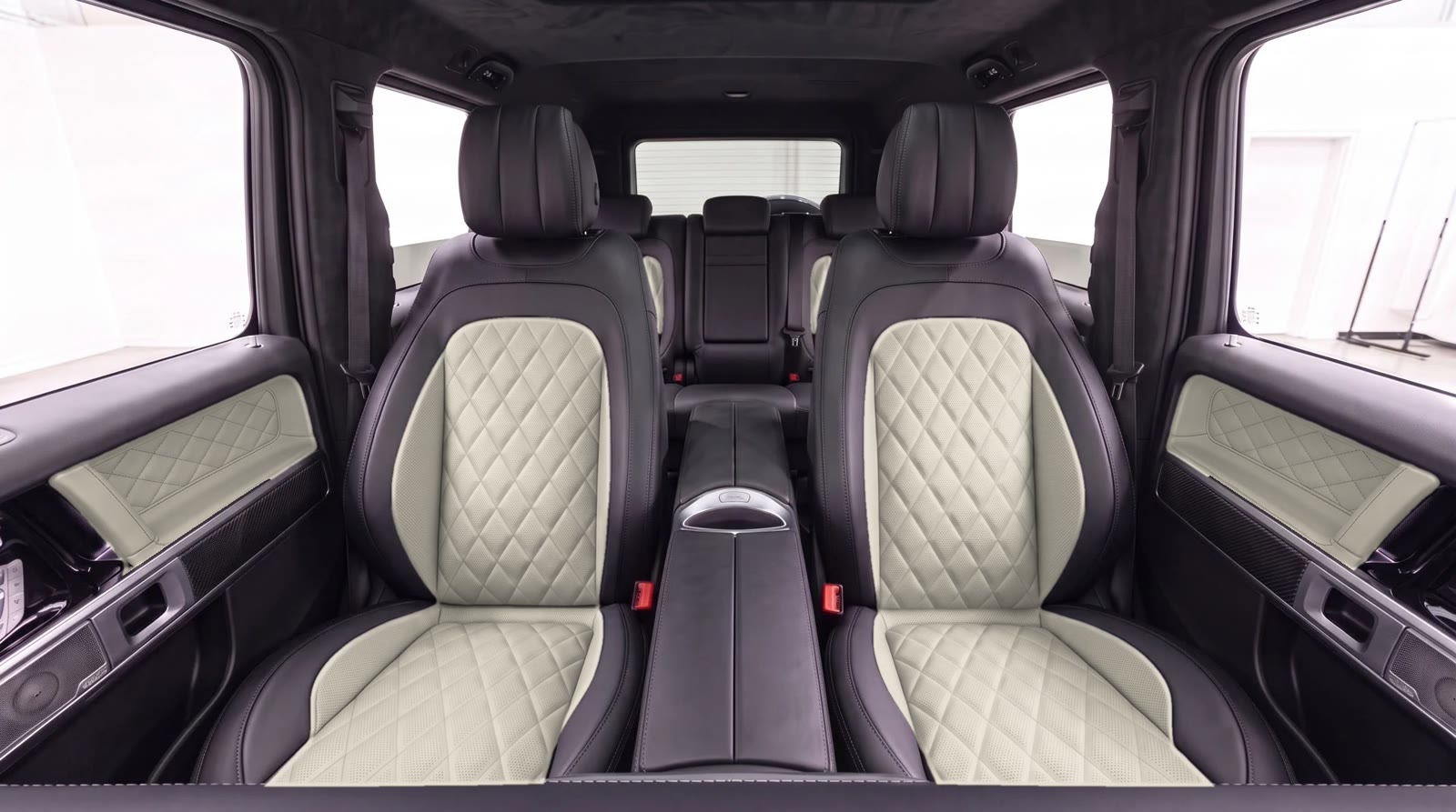 G-Wagon interior visualization: ivory seat centers and door inserts with the factory black seat band, classic diamond quilting