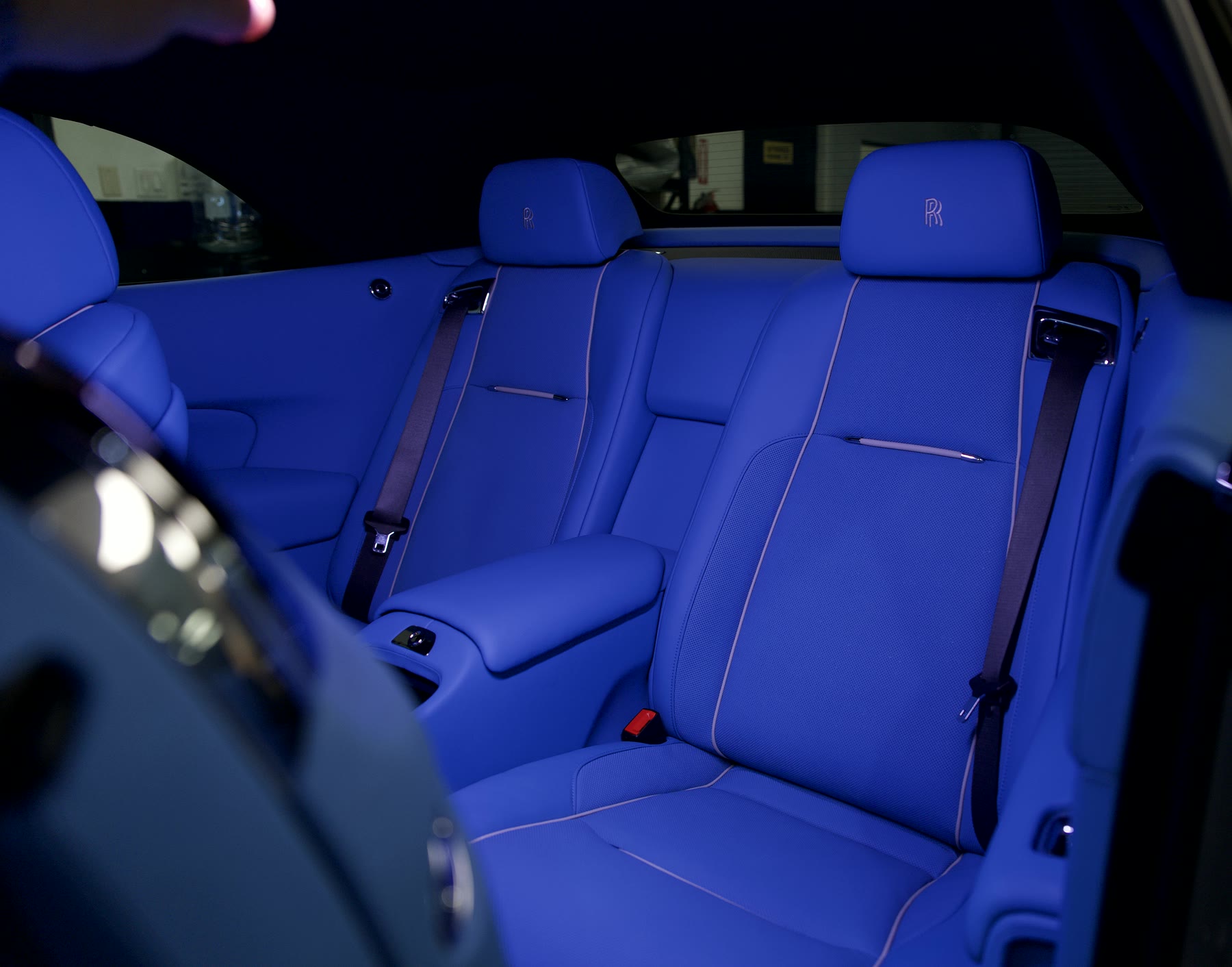 Rolls-Royce rear seats reupholstered in blue leather